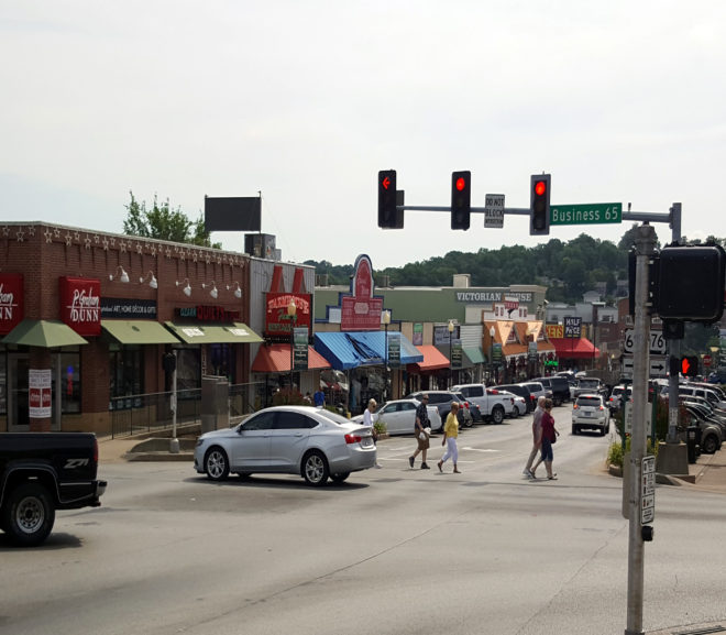 DOWNTOWN BRANSON, MISSOURI VISITOR HACKS: TIPS, IDEAS, THINGS TO SEE AND DO WHILE DISCOVERING OLD HISTORIC CITY AREA